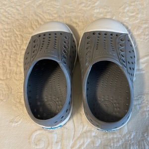 Native size 4 baby shoes.